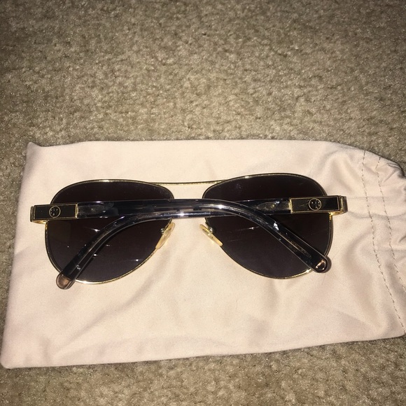 Tory Burch sunglasses - Picture 3 of 5